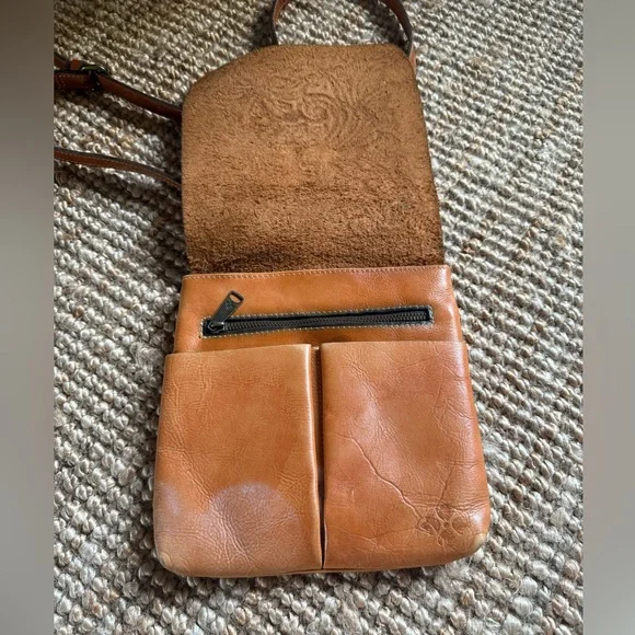 Patricia Nash Granada Brown Leather Crossbody Bag. - Picture 3 of 12